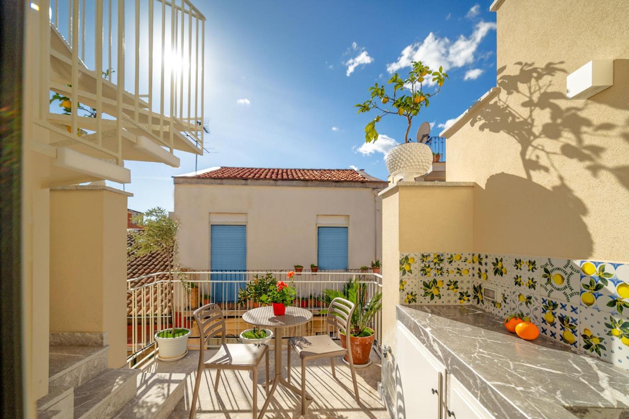 Taoetna Guest House, Taormina Exteriör bild