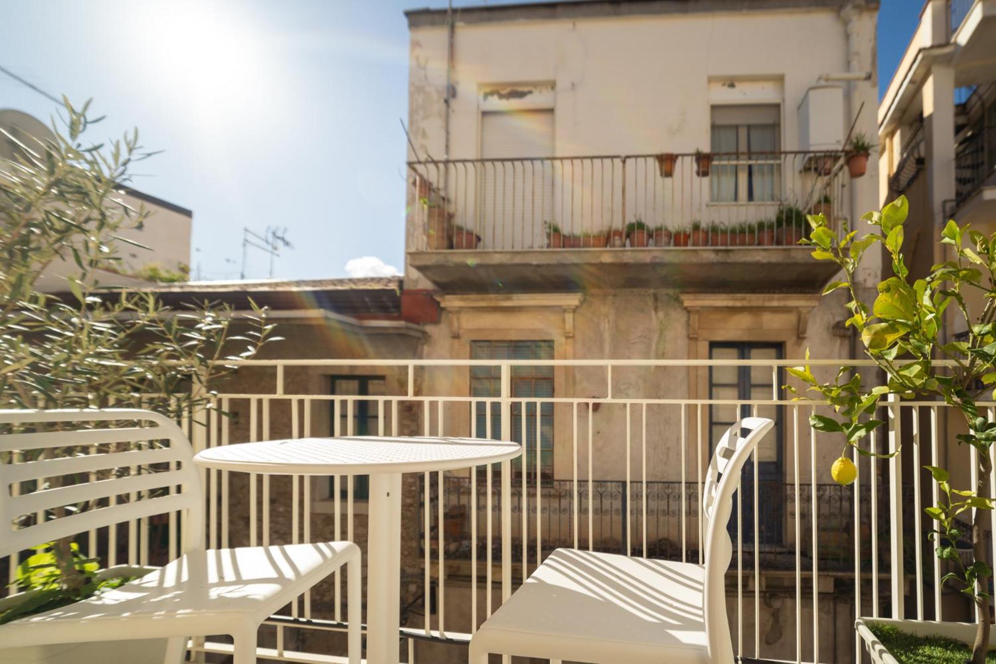 Taoetna Guest House, Taormina Exteriör bild